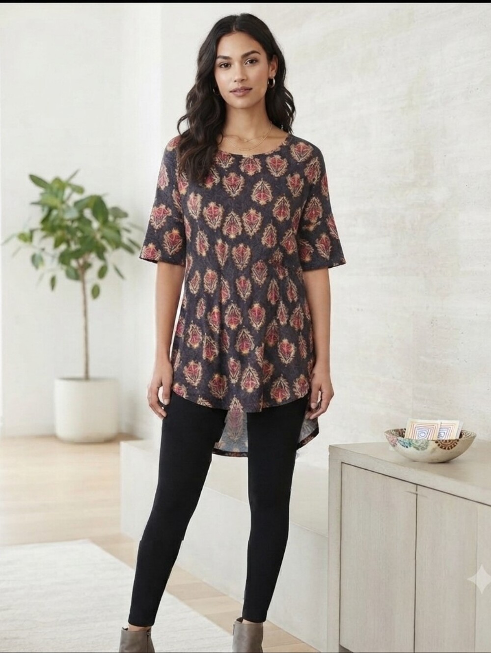 LulaRoe Women's Irma Top Hi-Low Hem Size XS New with Tag